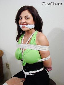 www.tucsontied.com - Lola Lynn 001 thumbnail